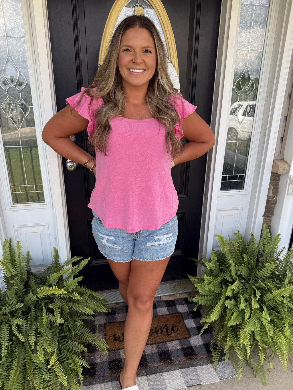 Bubblegum ruffle sleeve top