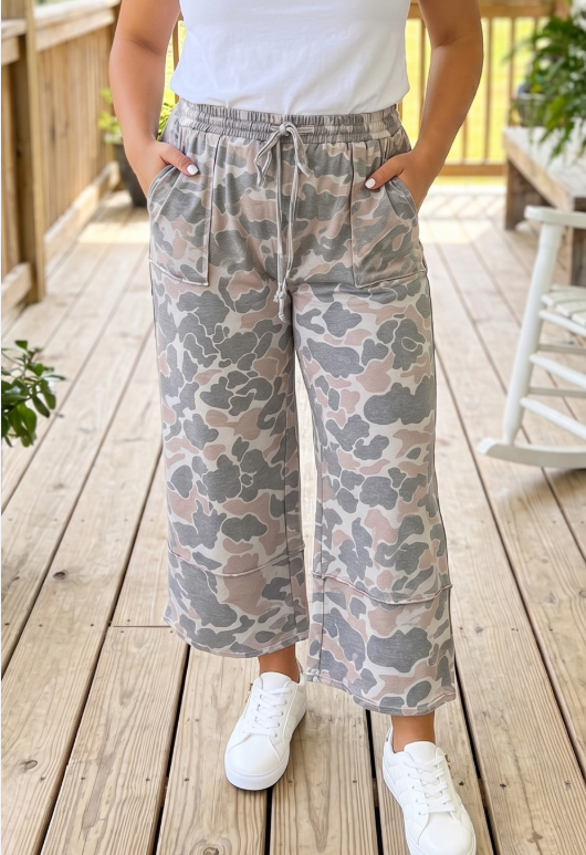 Soft Camo Ankle Pants